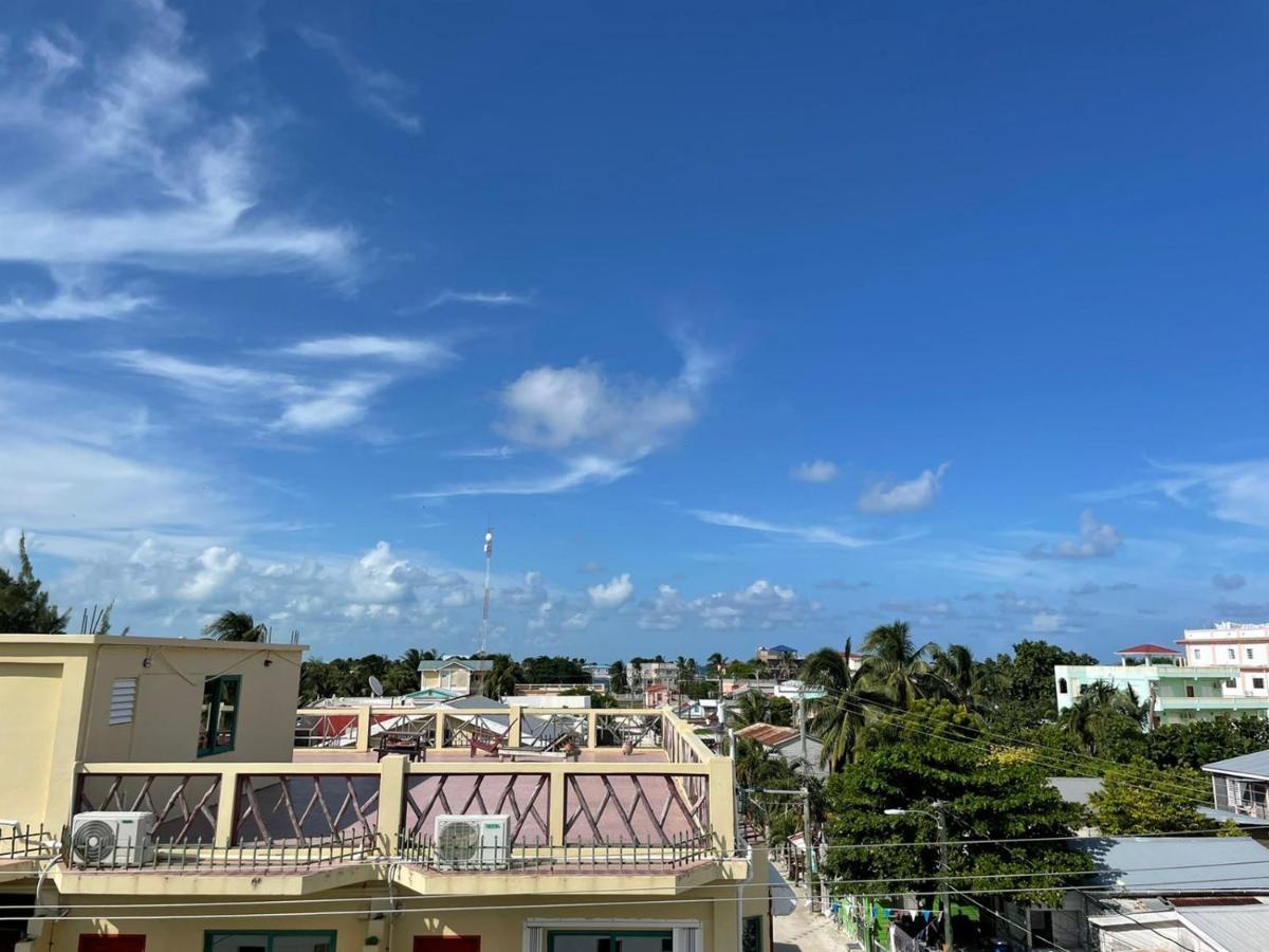 Sky Inn Caye Caulker Bagian luar foto