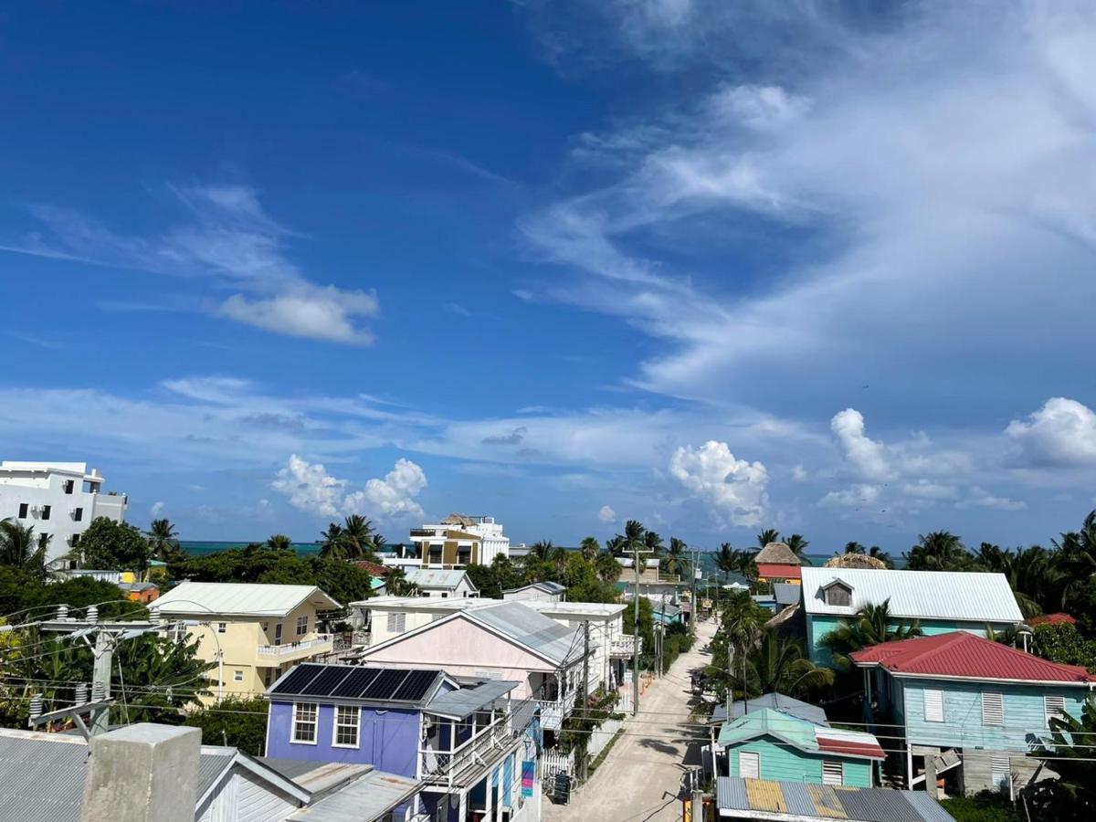 Sky Inn Caye Caulker Bagian luar foto